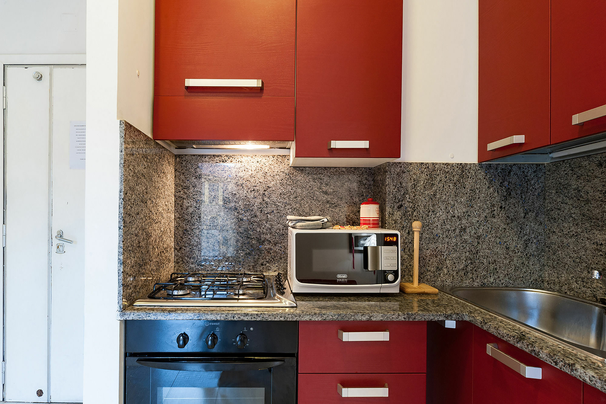 Hosting Flats Guesthouse โรม ภายนอก รูปภาพ